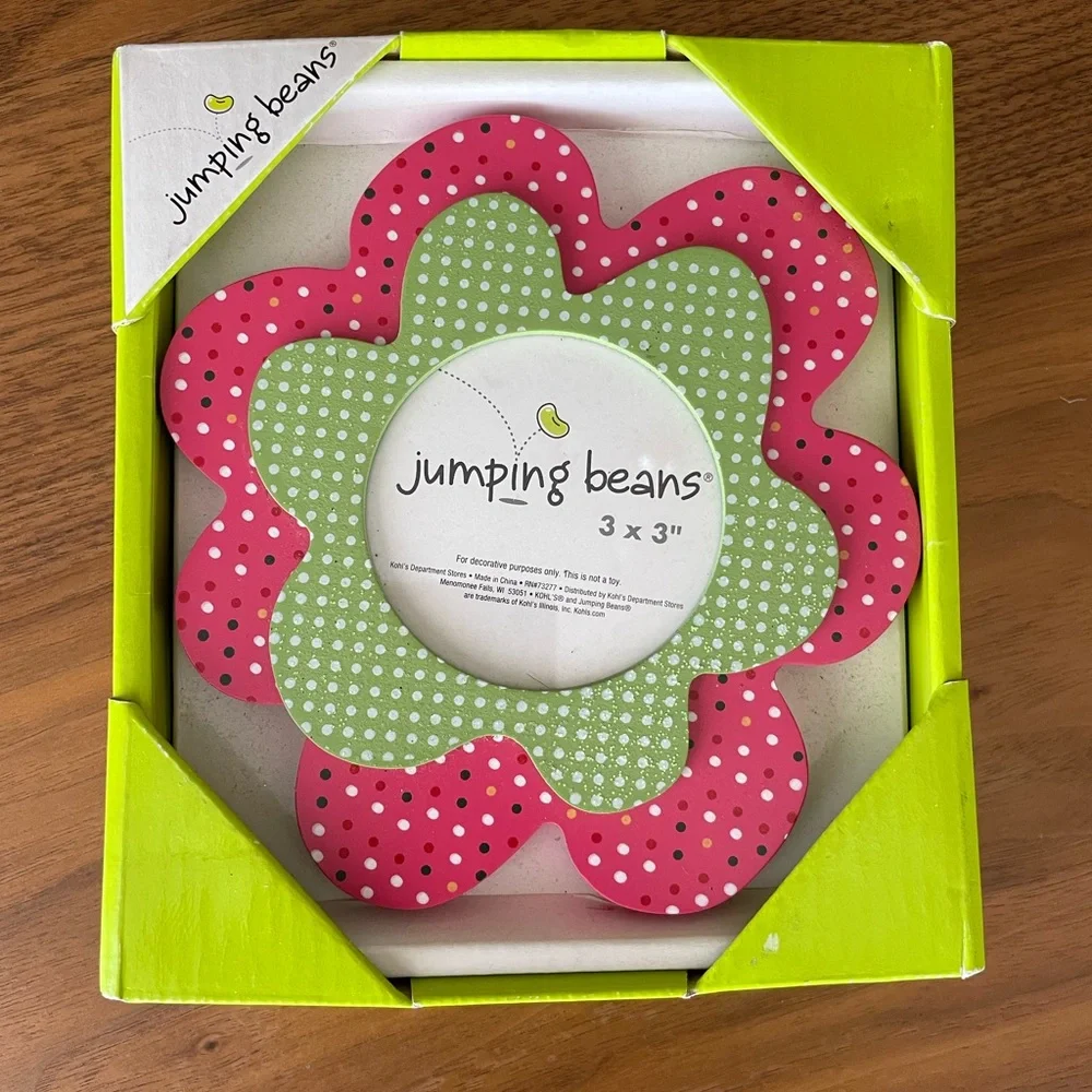 Unopened Picture Frame - Picture 1 of 2